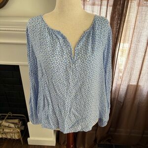 Gap Dainty Floral V-neck Lightweight Blouse